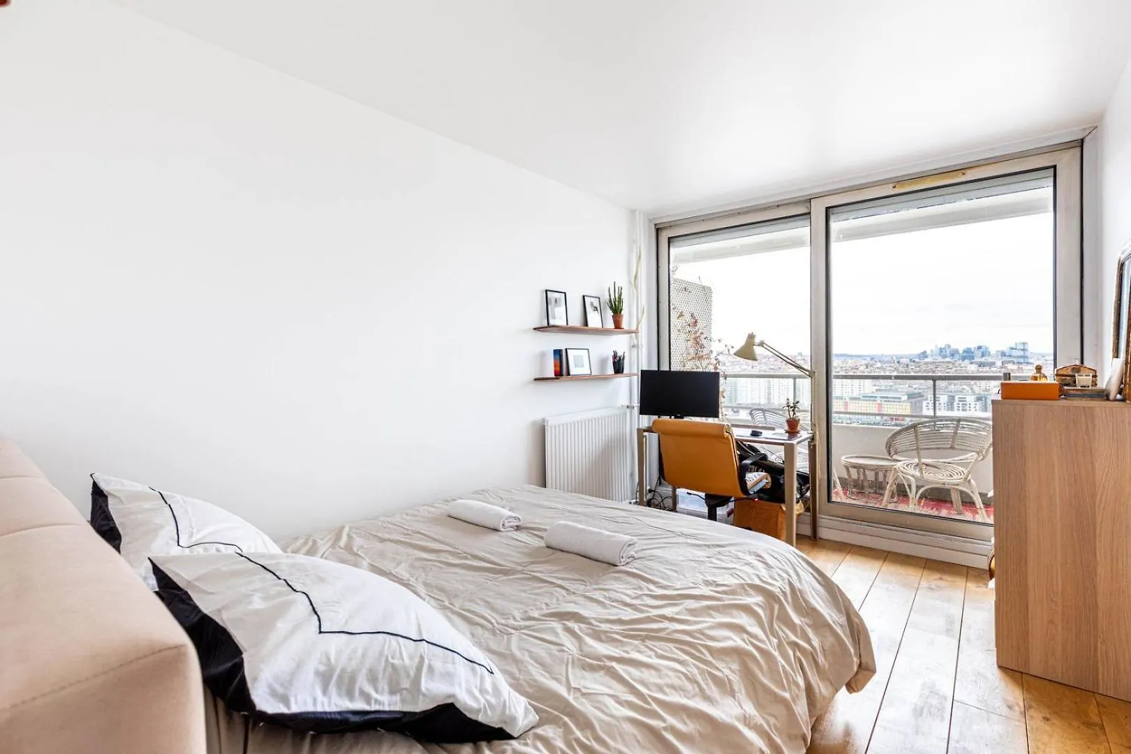 Guestready - High-rise Haven With Attractive Views * פריז
